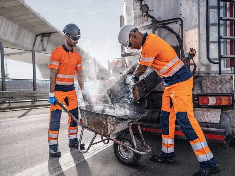 Sweat: A hidden challenge in PPE compliance. healthandsafetybuyer.com