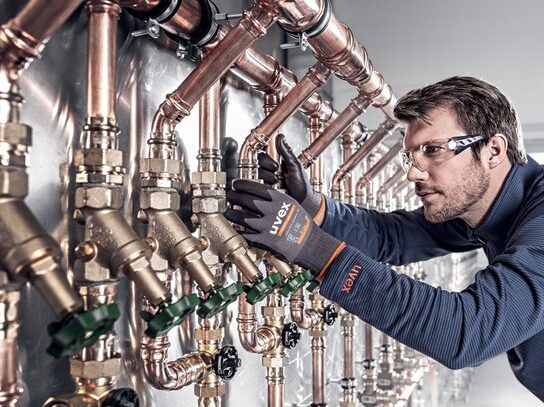 5 health and safety myths. healthandsafetybuyer.com