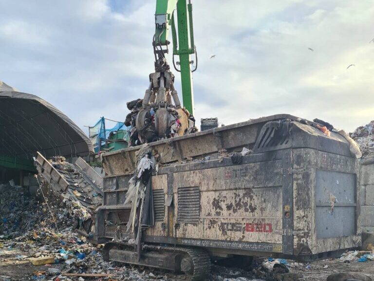 Recycling company fined after worker crushed. healthandsafetybuyer.com